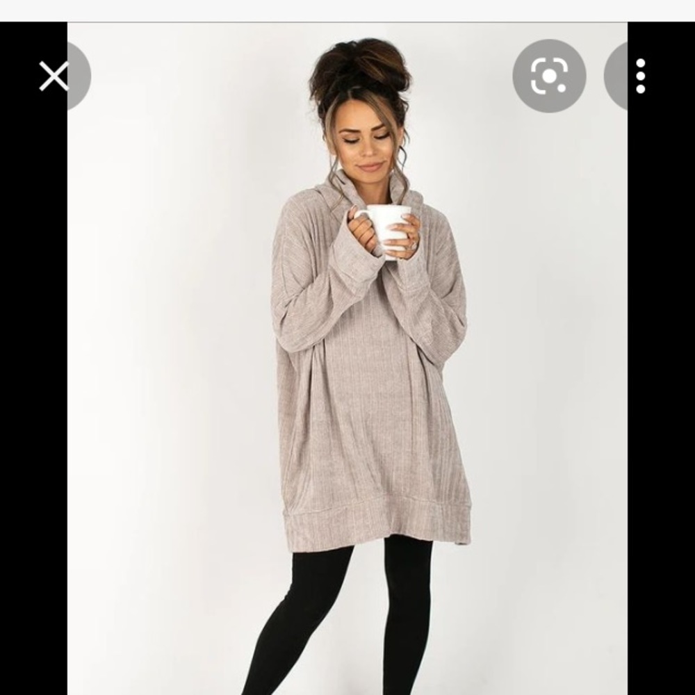 Leal Oversized Sweater in Moss-size Small